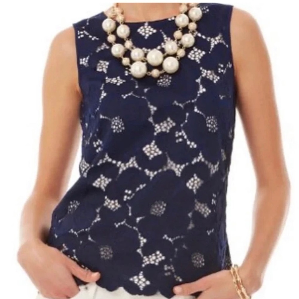 Lilly Pulitzer lona Lace Top Shell True Navy Two
Tone Lace Size XS